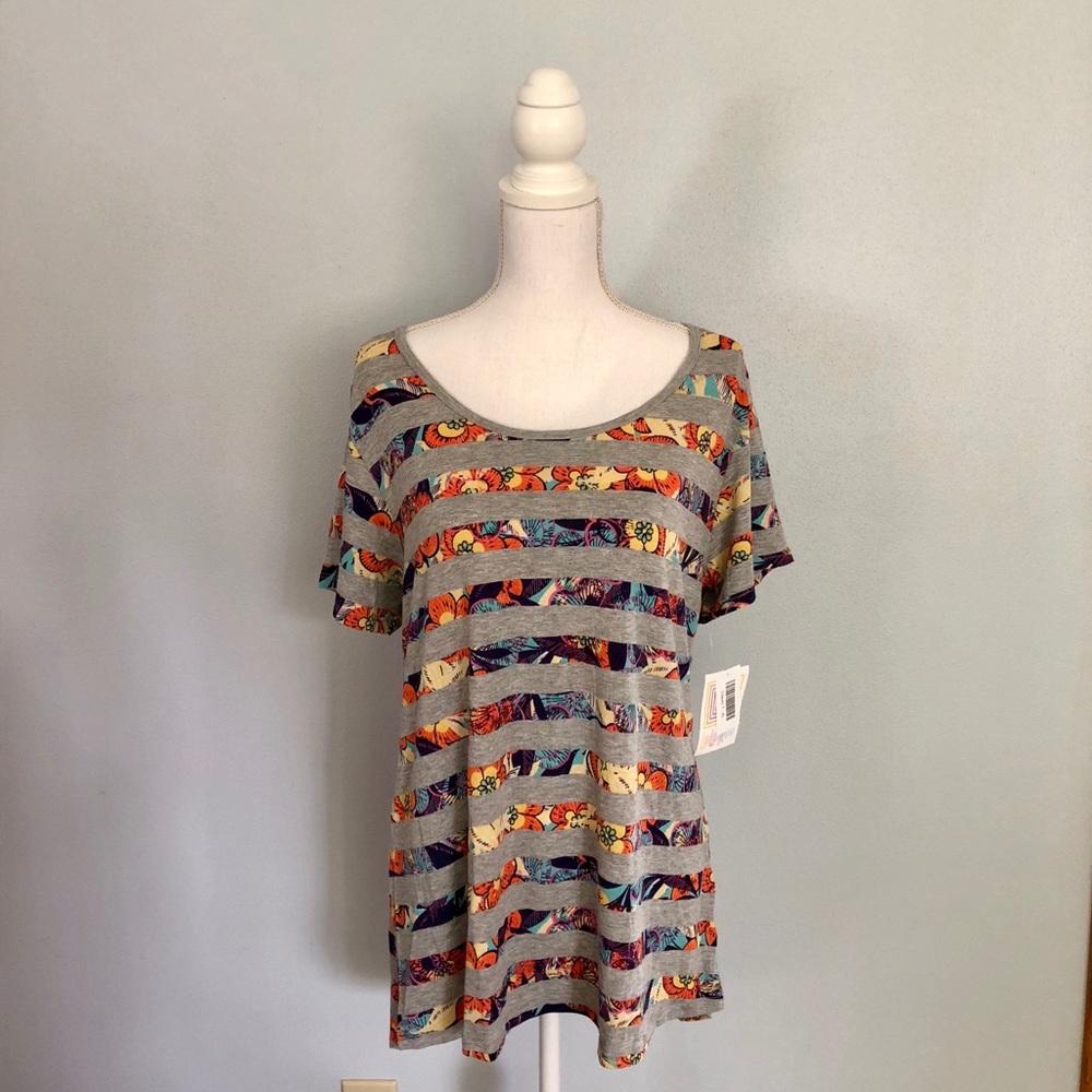 NWT LuLaRoe Classic T